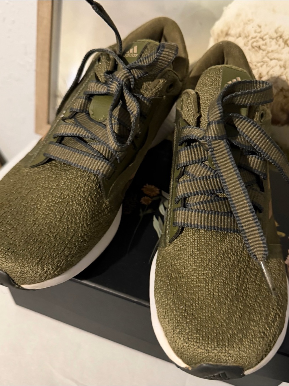 adidas Edge Lux size 8  Olive Knit Casual Trainers